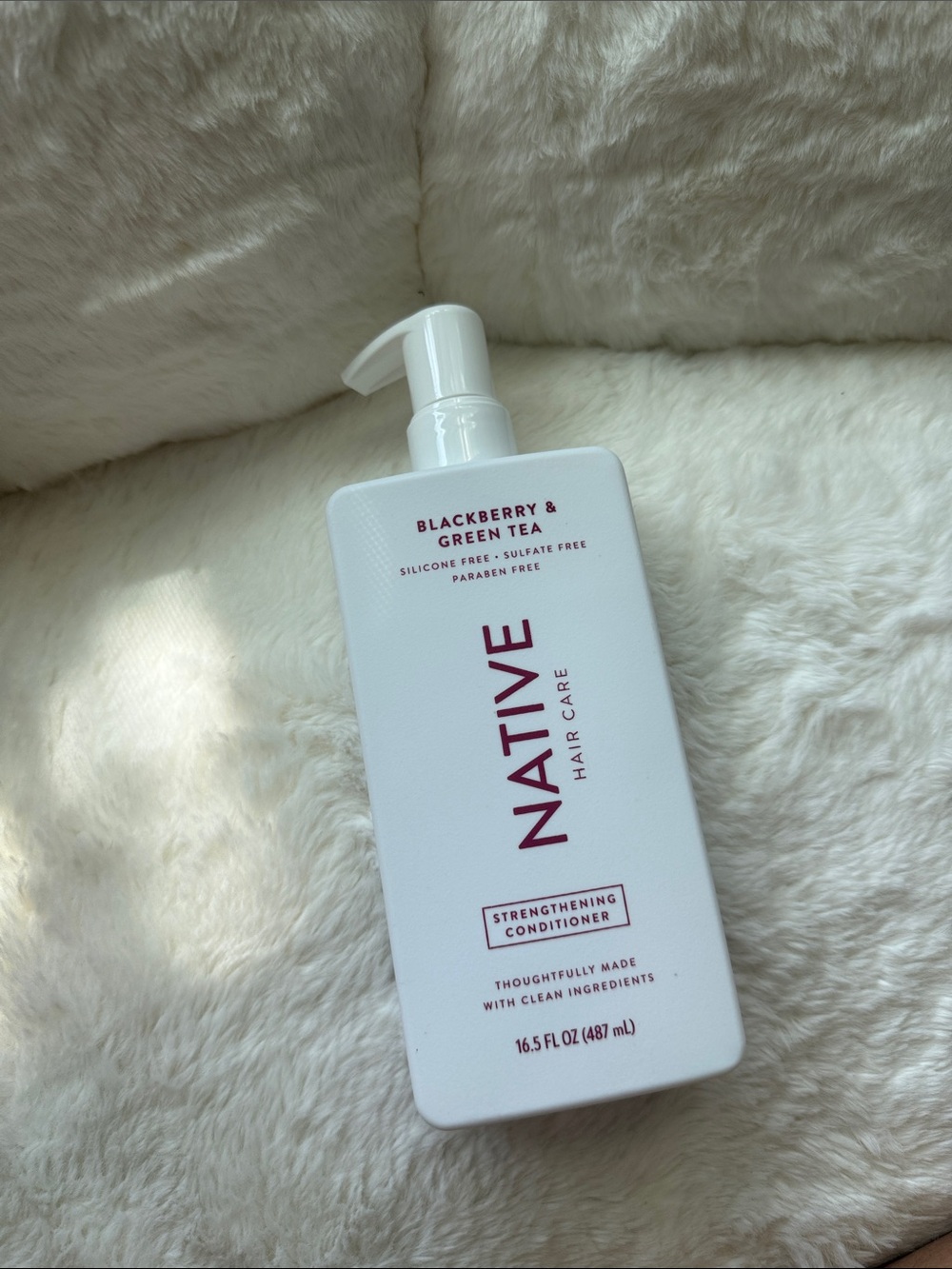 Native Blackberry & Green Tea Conditioner hair care